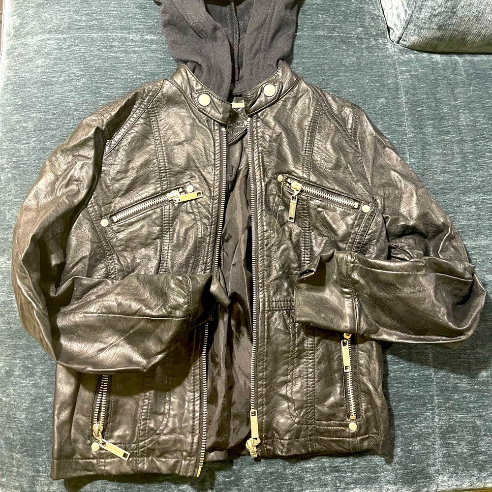 Adorable Jou Jou youth M faux leather jacket for your glam, hipster kid!